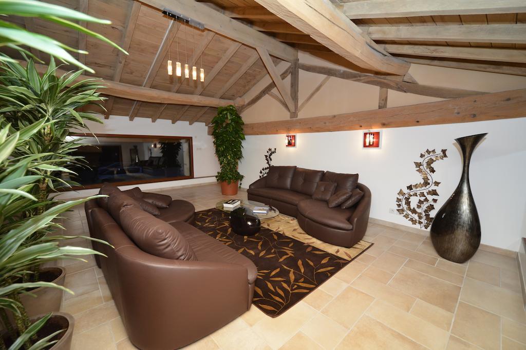 مبيت وإفطار فوننا Domaine De La Garde المظهر الخارجي الصورة